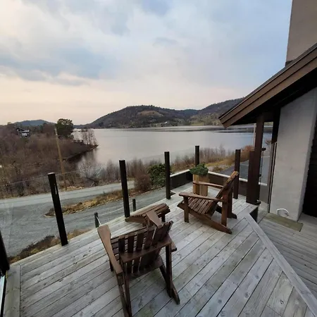 Emberland Vannet , Vakantiehuis Sveio