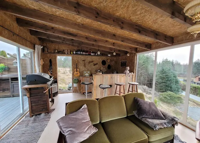 Emberland Vannet , 度假居 Sveio